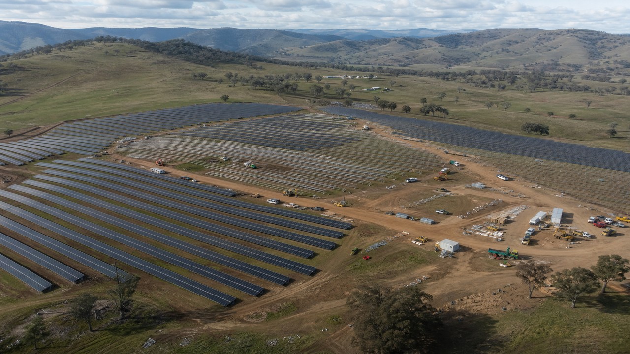 Solar array blocks at Goulburn Sunridge
